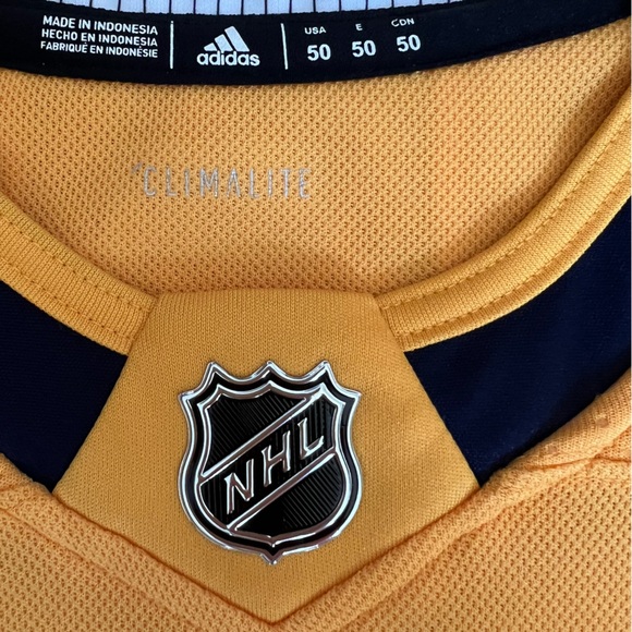 ADIDAS / NASHVILLE PREDATORS / NHL GOLD VIKTOR ARVIDSSON 33 HOME JERSEY - Picture 9 of 13